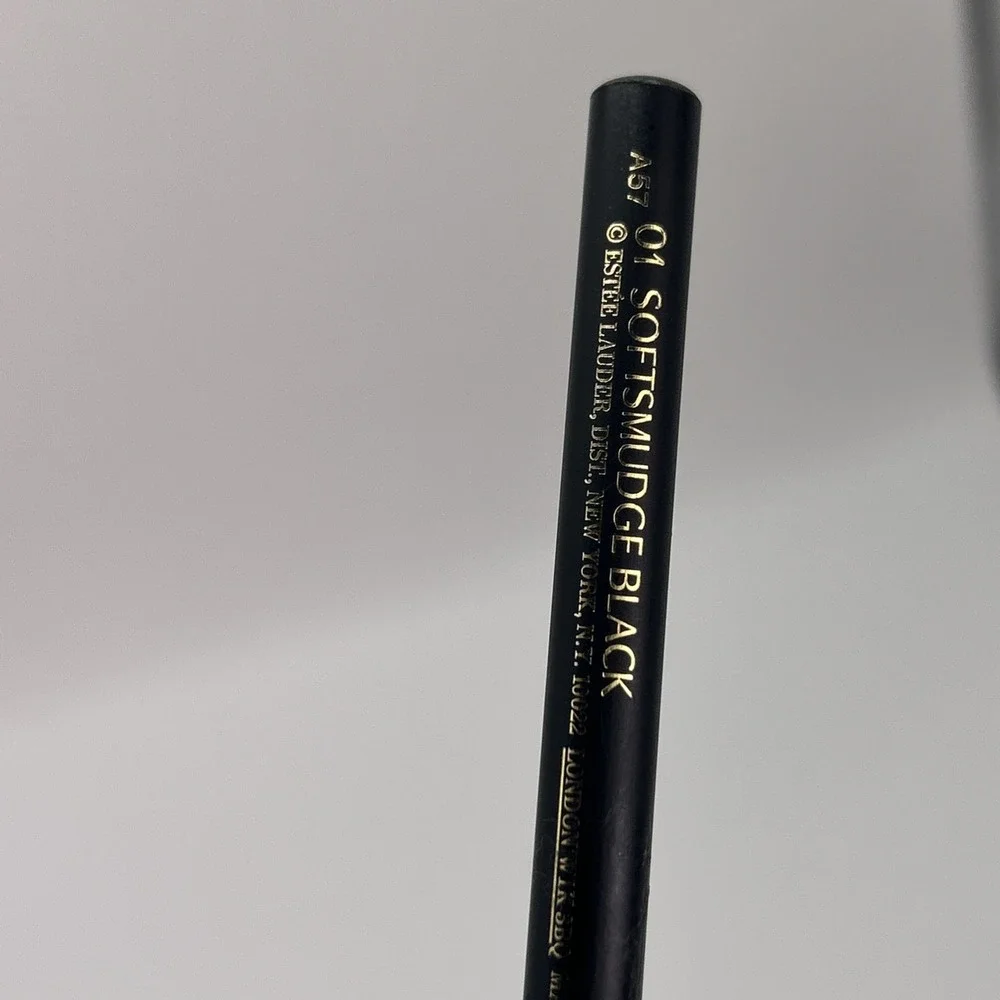 Estee Lauder Eye Defining Pencil 01 SOFTSMUDGE BLACK NEW RETIRED